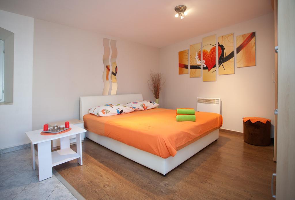 Paradise Apartment With Big Sunny Terrace In The Old Town, Few Meters From The Sea & Riva Promenade Split Habitación foto