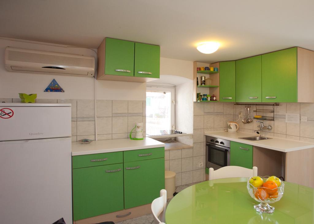 Paradise Apartment With Big Sunny Terrace In The Old Town, Few Meters From The Sea & Riva Promenade Split Habitación foto